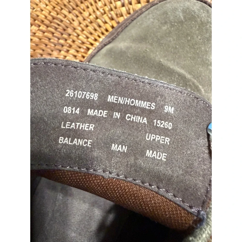 Clarks Mens Desert Boots Olive Suede Leather Chukka 26107698 Size 9M